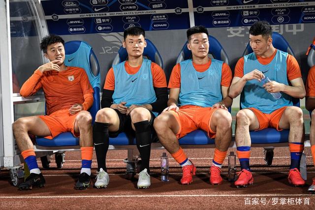 恩里克称赞阿克利乌什，认为他是场上最佳球员
